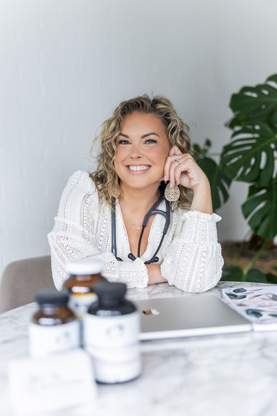 Link to: https://thewellwomanhealth.janeapp.com/#/staff_member/1/treatment/6